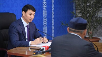 Дархан Сатыбалды: "Впервые услышал просьбу построить библиотеку"