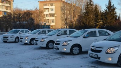 Ключи от новых автомобилей вручили санврачам Акмолинской области
