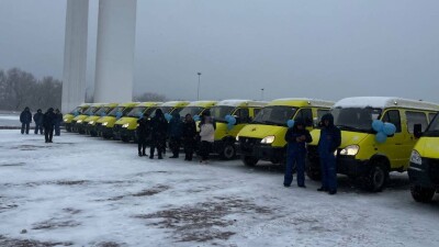 Оралда жедел жәрдемге жаңа көліктер берілді