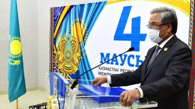 В Кокшетау прошёл батл поэтов "Көк тудың желбірегені"