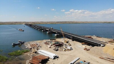 Через Бухтарму за 4 минуты: самый длинный мост в Казахстане планируют открыть в октябре