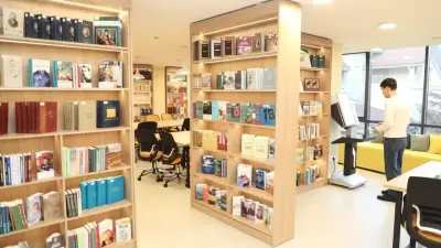 Библиотека с Брайлем и IT-зоной открылась в Алматы