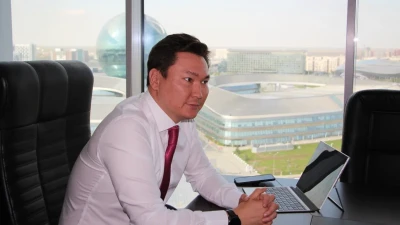 Ержан Елекеев из АО "НУХ "Байтерек" о нефтехимической отрасли: Комплексного плана развития пока нет, но он нужен
