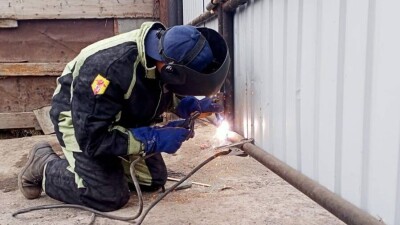 На благо сельчан. Акмолинские студенты бесплатно оказывают бытовые услуги жителям сёл