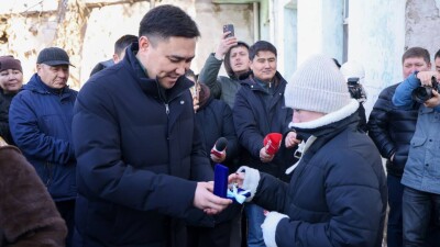 Шесть семей в Шымкенте отметили новоселье благодаря программе реновации