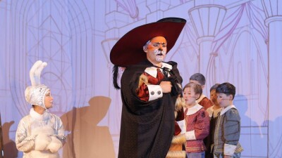 Премьерой оперы "Кот в сапогах" отмечают День защиты детей в столичном театре