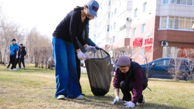 "Киелі мекен": бойцы "Жас Сарбаз" поддержали массовую экоакцию
