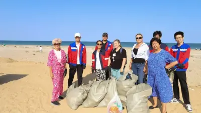 Ақтауда Каспий жағалауын тазарту мақсатында жаппай сенбілік өтті