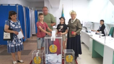 “Өзгерісті өзімізден бастау керек”. БҚО-да этномәдени бірлестік өкілдері референдумға қолдау білдірді