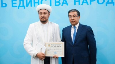 Волонтёров, проявивших активную гражданскую позицию в период паводков, наградили в области Абай