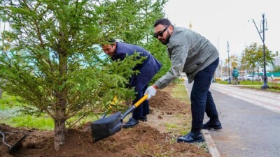 Галымжан Молданазар внес свой вклад в экоакцию "Таза Қазақстан"