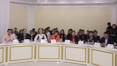Батыс Қазақстан облысында Sarap эксперттік клубы зиялы қауыммен кездесті