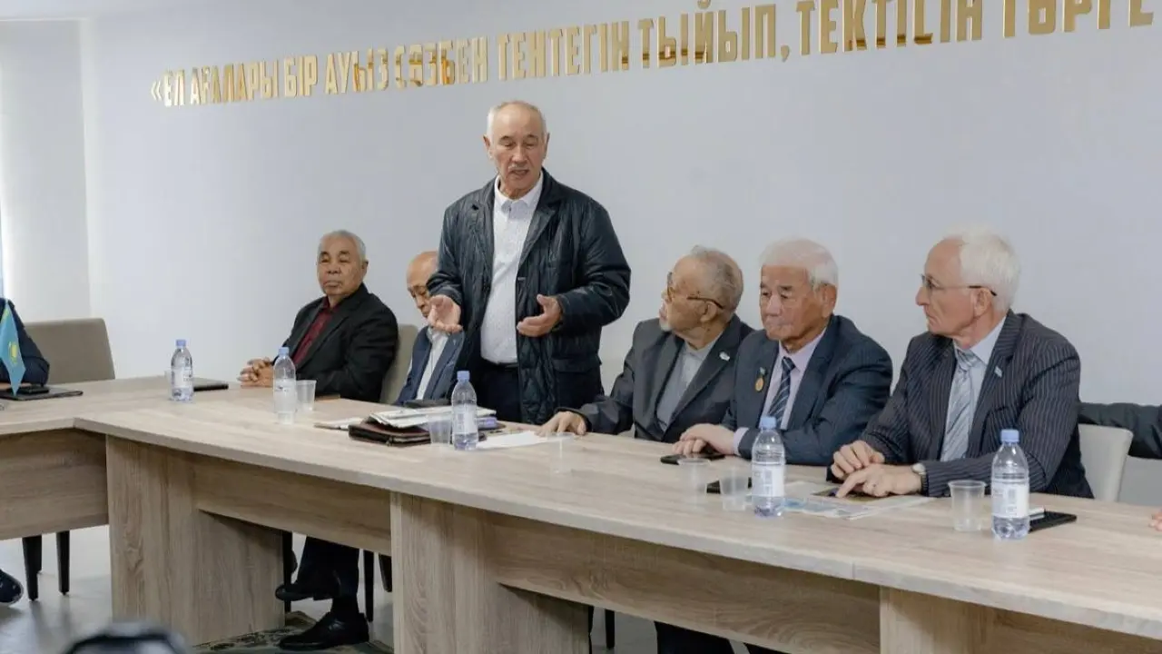 Активисты Совета ветеранов Семея обсудили стратегические аспекты Послания президента