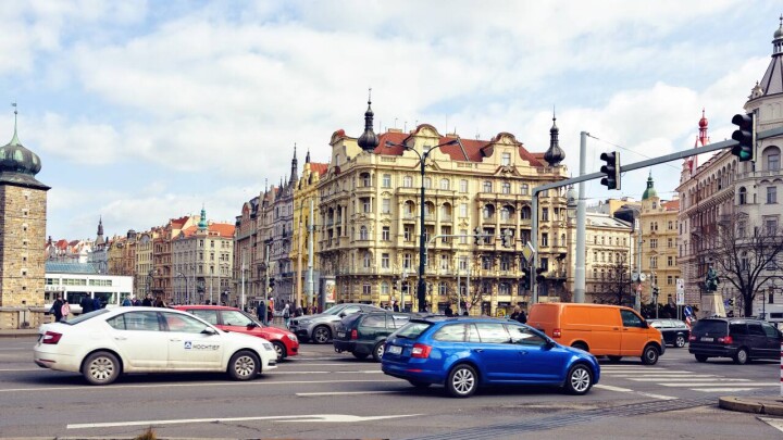 Штраф до 5000 евро за езду за границей при отсутствии международных прав. Что это такое и где их получить?
