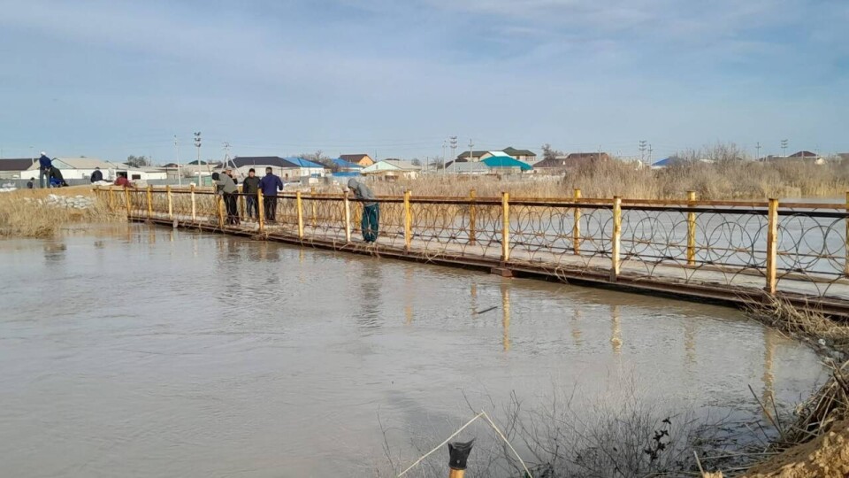 Ұлы Жем өзені арнасын бұру үшін жасанды бөгеттерді жару жұмыстары басталды