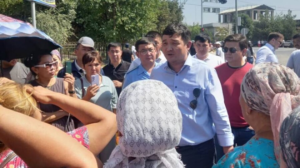Жетысай: По сгоревшему рынку проводятся две экспертизы