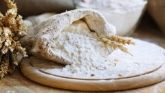 Казахстан вводит ограничение на экспорт зерна и муки