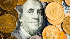 Сколько стоят доллар и рубль в обменниках Казахстана 10 сентября