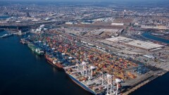 В портах США отказываются пускать на берег моряков из России и Украины