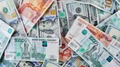 Сколько стоят доллар и рубль в обменниках Казахстана 30 марта