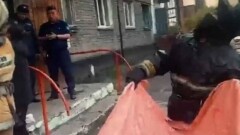 Хотел выбросить новорождённую дочь из окна: суд назначил петропавловцу 120 часов общественных работ