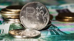Cколько стоят доллар и рубль в обменниках Казахстана 25 марта