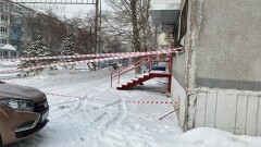 Крыша обрушилась в многоэтажке Петропавловска