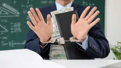 Плюс шесть лет, минус 120 миллионов: директора псевдошколы осудили в Атырау