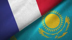 Токаев и Макрон поговорили по телефону