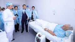 Алихан Смаилов навестил горняков, пострадавших во время взрыва в шахте
