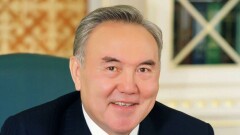 Назарбаев поздравил Мирзиёева с днём рождения