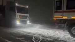 Беспокойная ночь: несколько спасательных операций провели сотрудники МЧС в условиях непогоды