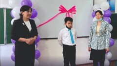 МОН рекомендовал вернуть ученику из Мангистау 1 млн тенге, которые он подарил школе