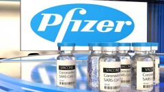 В Казахстан привезли более 500 тысяч доз вакцины Pfizer