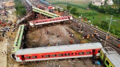 Крушение поездов в Индии: число погибших достигло 288 человек