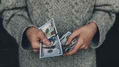 Сколько стоят доллар и рубль в обменниках Казахстана 28 января