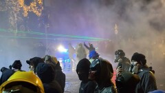 Протесты в Грузии: СГБ заявила о признаках свержения власти, президент отказывается покидать свой пост
