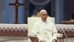 Папе Римскому Льву XIV проведут операцию на легком