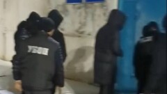 В ЗКО по двум фактам вымогательства задержали четверых человек