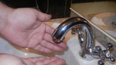 В городе Аксай 80% жителей остались без воды из-за пожара на подстанции