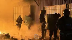 Пожарный поезд и видеотрансляция: склад горел в Жетысуском районе Алматы