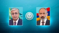 Токаев поздравил Пашиняна с Днём независимости