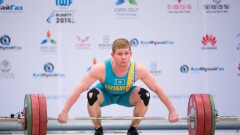 "Напоминают о потерянных годах": После смерти Альберта Линдера его коллеги-тяжелоатлеты выбросили свои медали