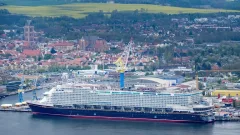 В Германии почти достроили крупнейший в мире круизный лайнер
