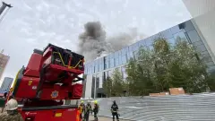 Строящийся пятиэтажный дом тушат по повышенному рангу в Астане