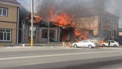 Пожар в оружейном магазине Костаная: два человека погибли, три коттеджа сгорели