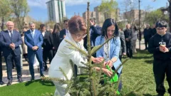 Парк имени Абая открыли в Ереване