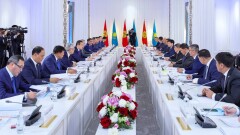 Премьер-министры Казахстана и Кыргызстана провели переговоры в Таразе