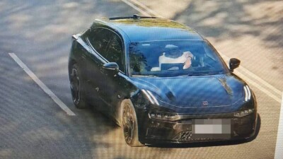 Штрафов на 6,5 млн тенге: иномарку с подложными номерами задержали в Алматы