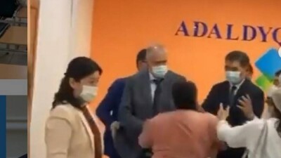 Нападение на сотрудников Минздрава: шестеро хулиганок заплатят штраф по 73 000 тенге